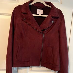 Beautiful microsuede Old Navy jacket. Fabulous condition. Size large